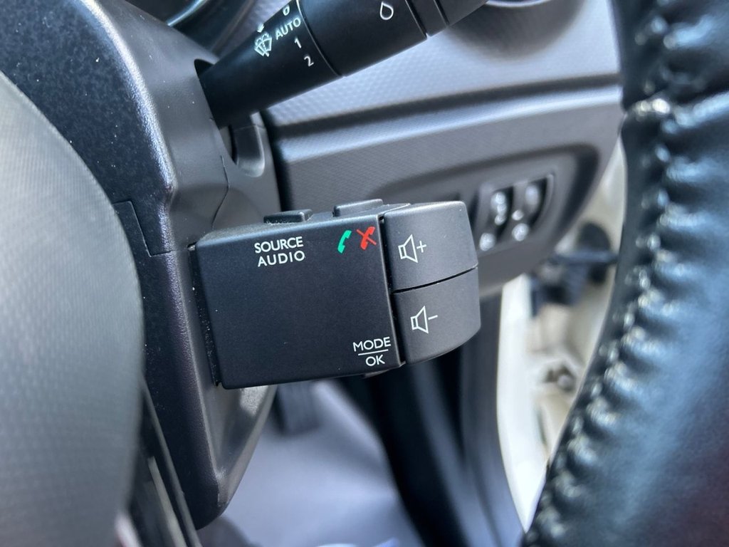 Used Renault Captur 2015 for sale - 77383963: Photo 29