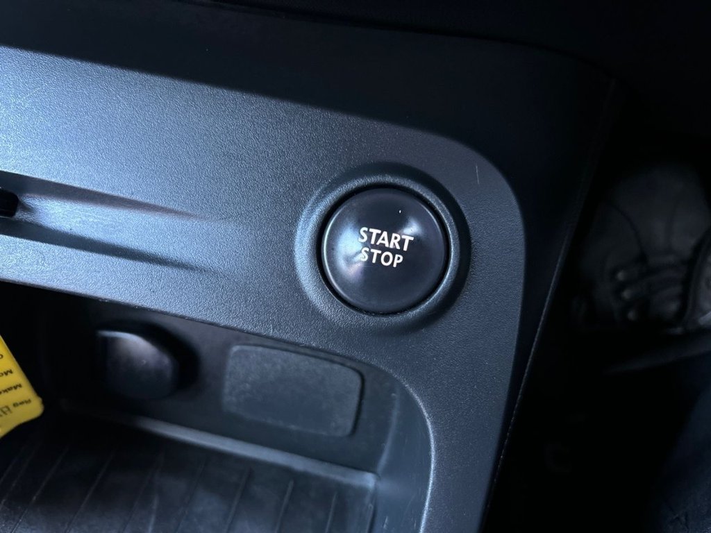 Used Renault Captur 2015 for sale - 77383963: Photo 30