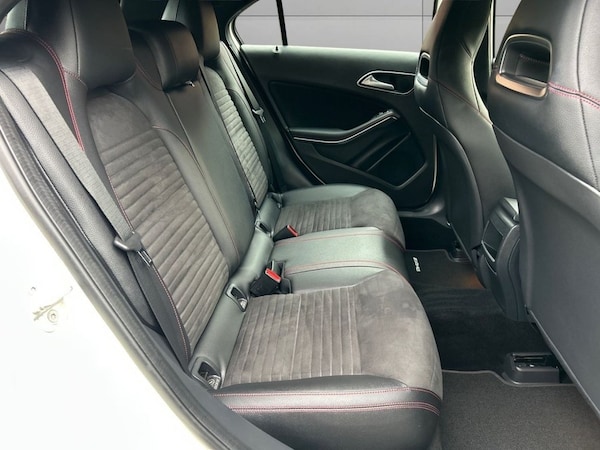 Used Mercedes-Benz A-Class 2015 for sale - 76235857: Photo 17