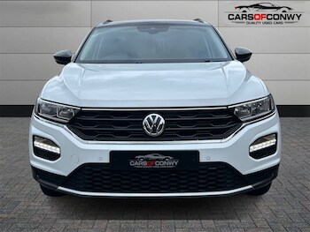 Used Volkswagen T-Roc 2019 for sale - 77608637: Photo