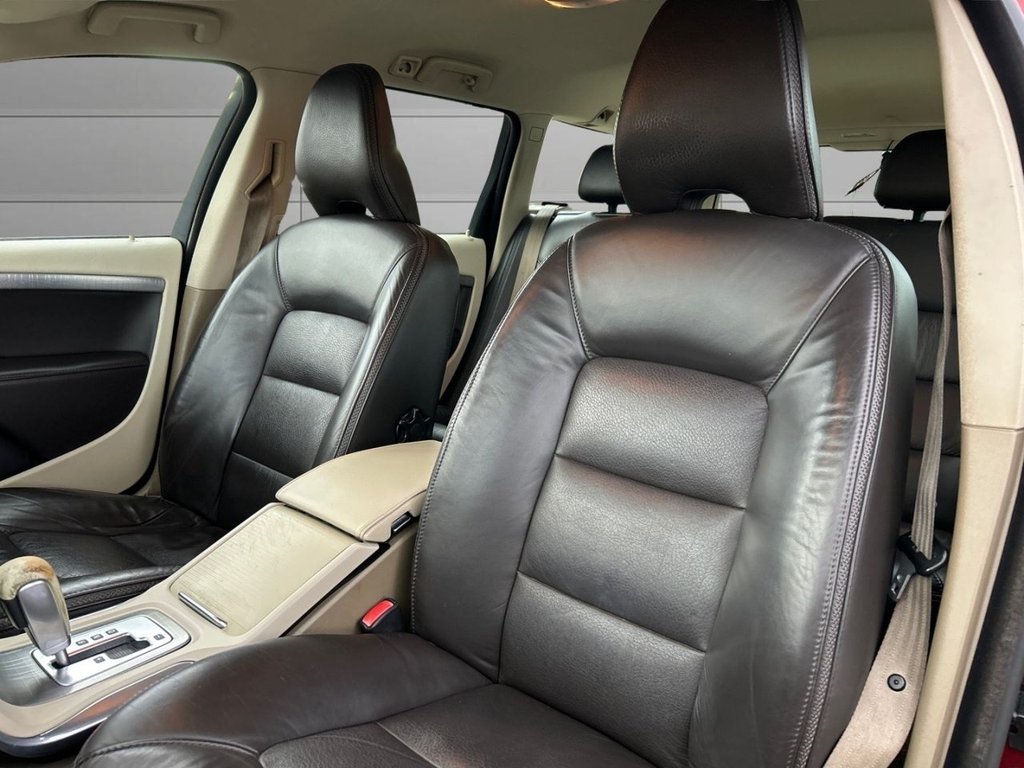 Used Volvo XC70 2011 for sale - 78061925: Photo 13