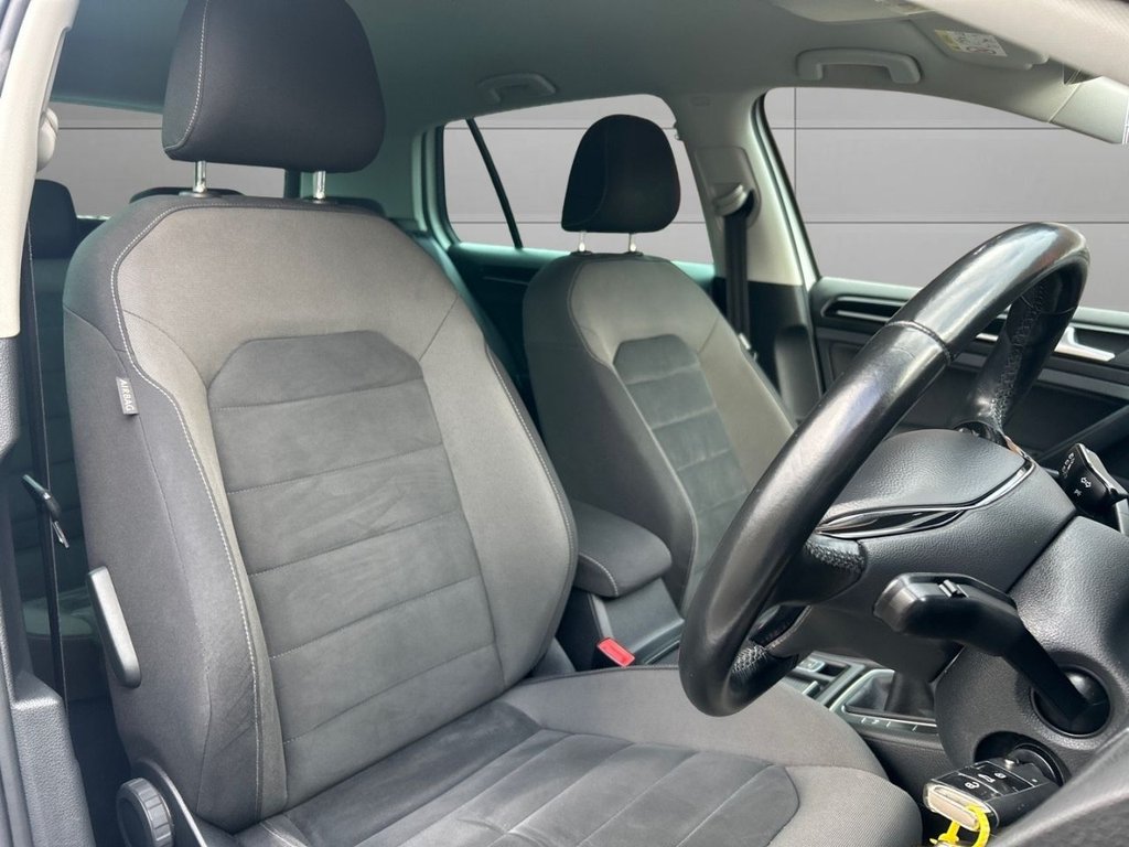 Used Volkswagen Golf 2017 for sale - 77263166: Photo 10