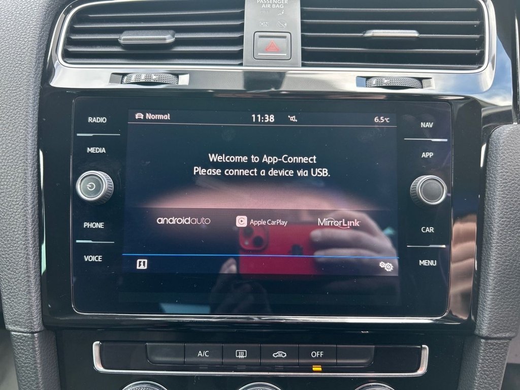 Used Volkswagen Golf 2017 for sale - 77263166: Photo 23