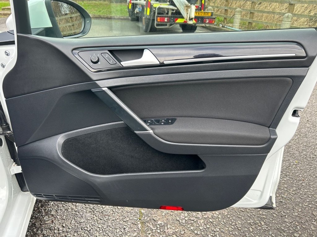 Used Volkswagen Golf 2017 for sale - 77263166: Photo 25