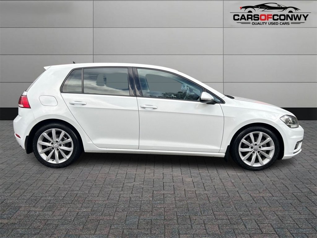 Used Volkswagen Golf 2017 for sale - 77263166: Photo 8