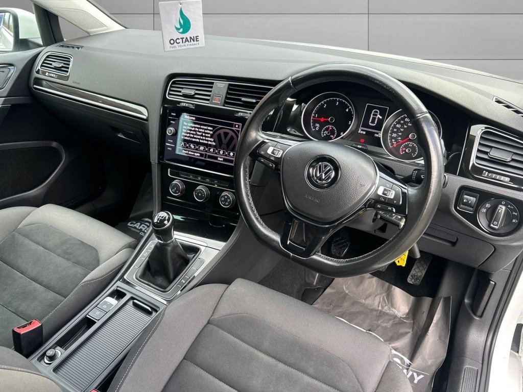 Used Volkswagen Golf 2017 for sale - 77263166: Photo 9