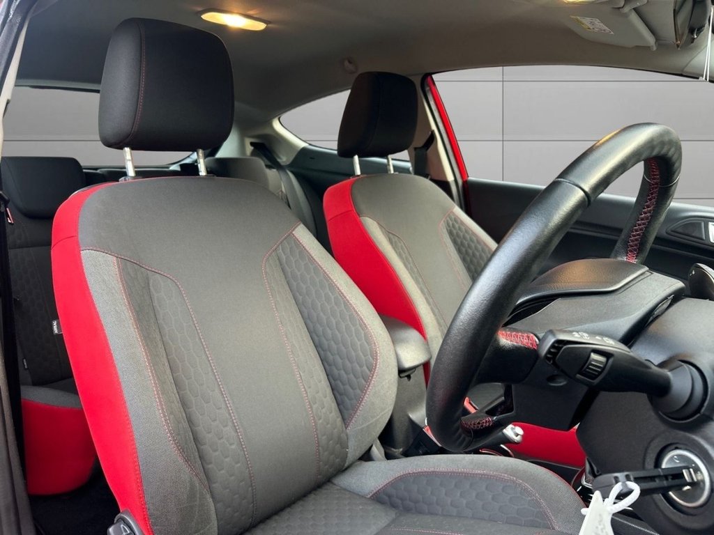 Used Ford Fiesta 2015 for sale - 77072636: Photo 10