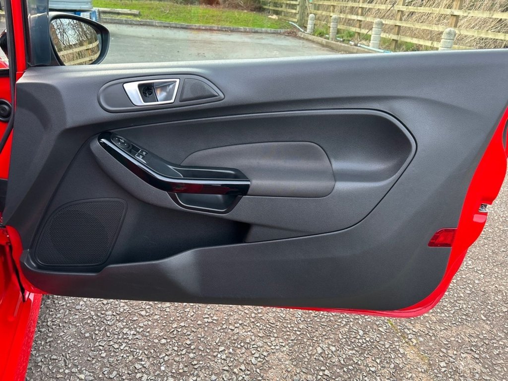 Used Ford Fiesta 2015 for sale - 77072636: Photo 25