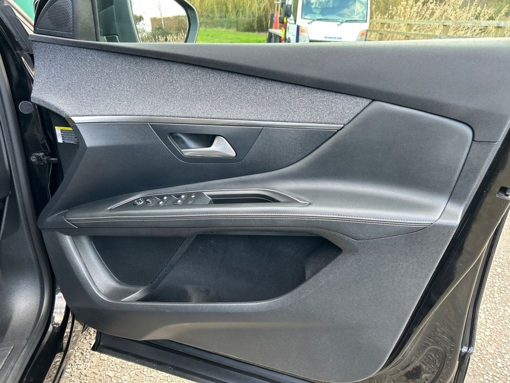 Used Peugeot 3008 2019 for sale - 77794981: Photo 25