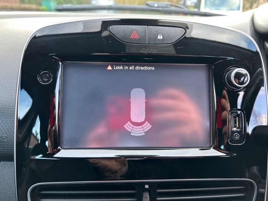 Used Renault Clio 2018 for sale - 77795067: Photo 24