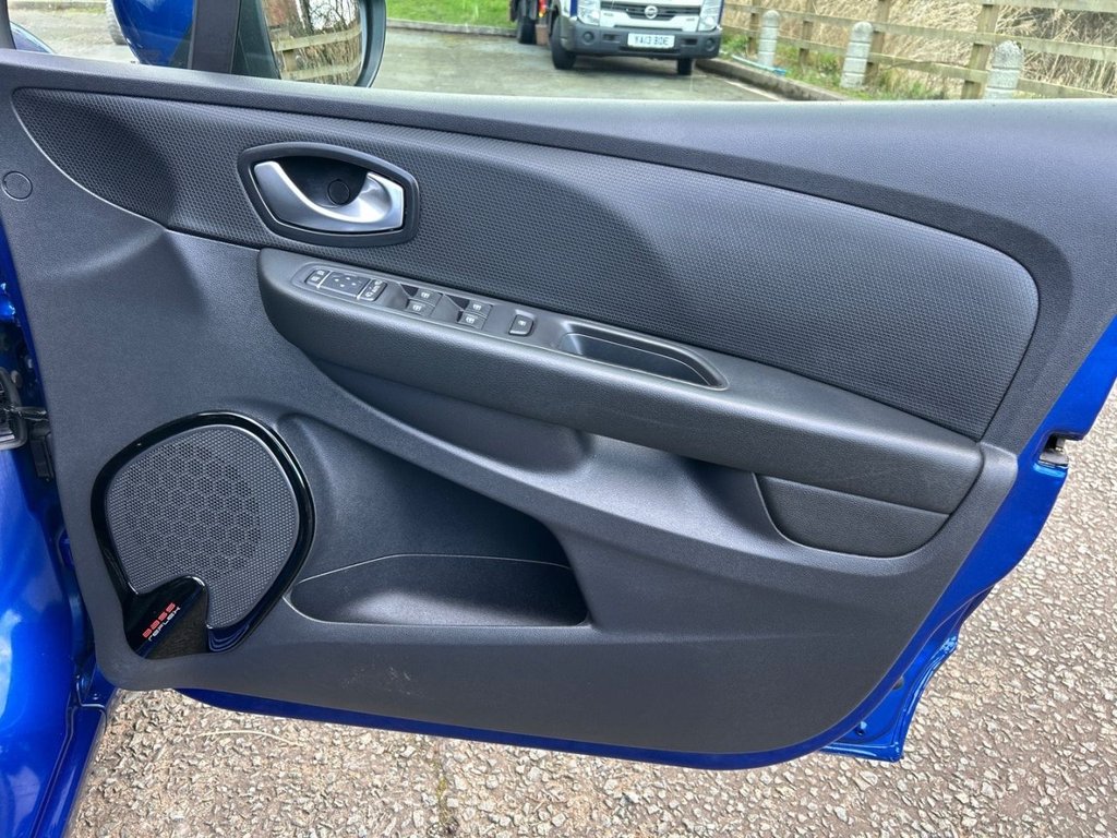 Used Renault Clio 2018 for sale - 77795067: Photo 25