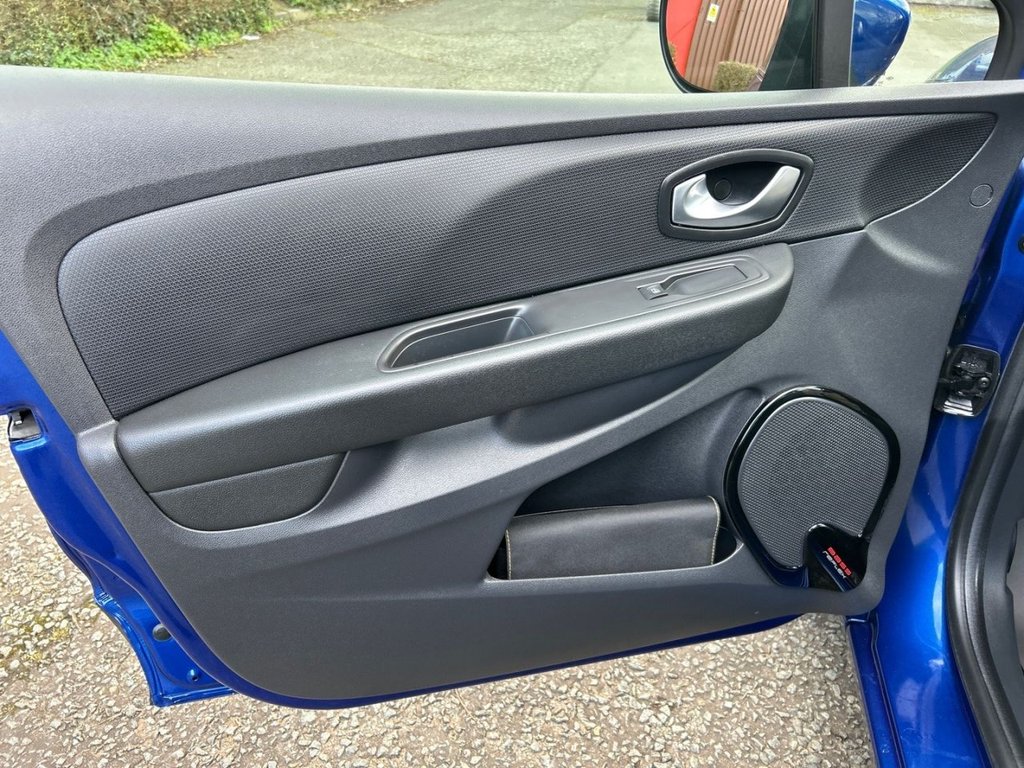 Used Renault Clio 2018 for sale - 77795067: Photo 27