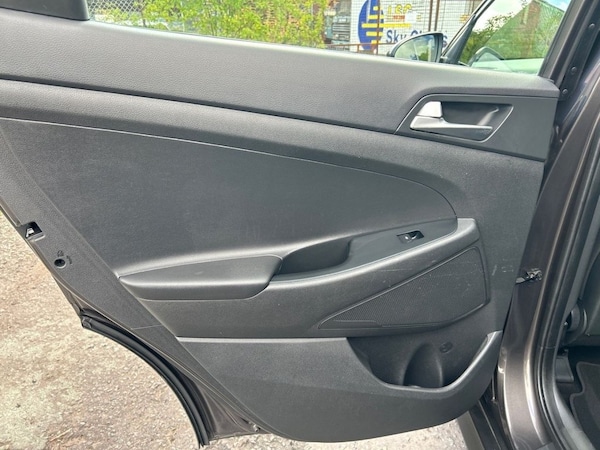 Used Hyundai TUCSON 2015 for sale - 76023654: Photo 28