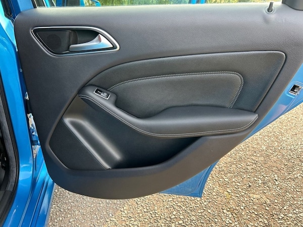 Used Mercedes-Benz B-Class 2015 for sale - 76236164: Photo 26