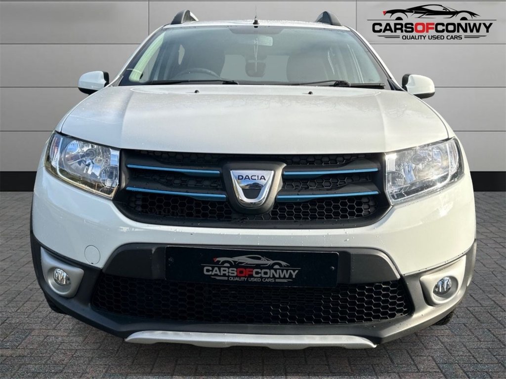 Used Dacia Sandero Stepway 2015 for sale - 76558721: Photo 2