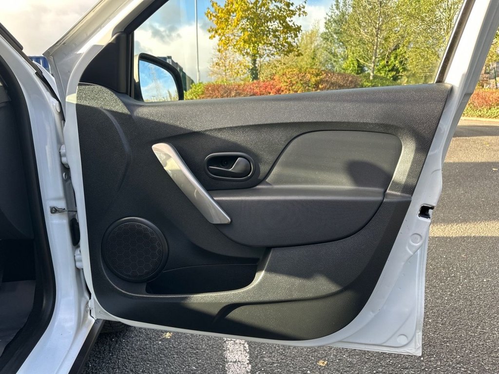 Used Dacia Sandero Stepway 2015 for sale - 76558721: Photo 23