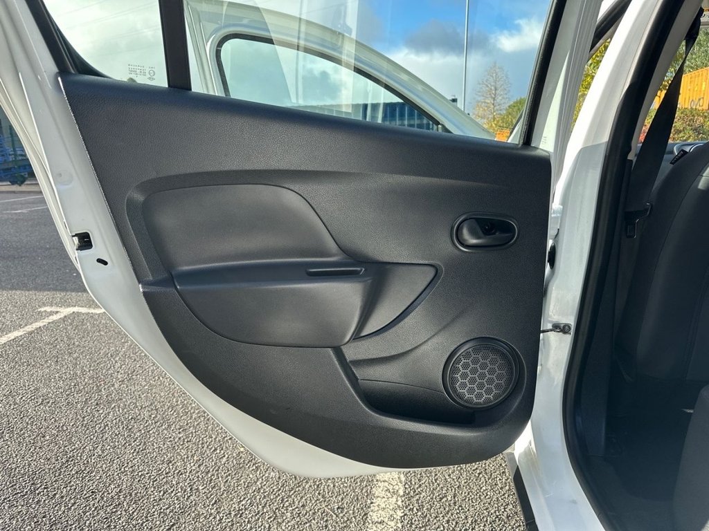 Used Dacia Sandero Stepway 2015 for sale - 76558721: Photo 26