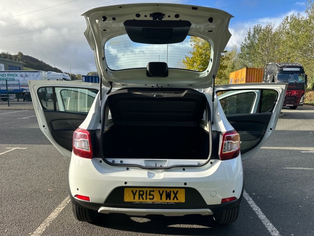 Used Dacia Sandero Stepway 2015 for sale - 76558721: Photo 28