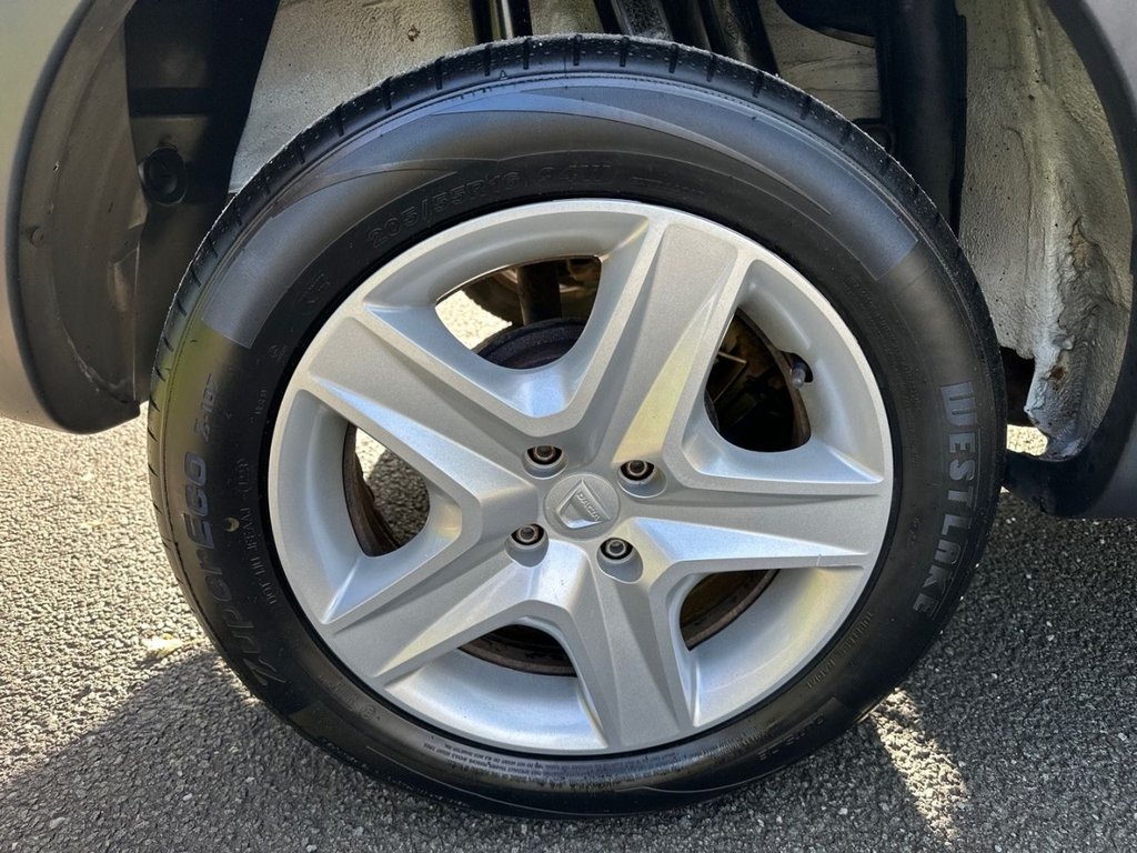 Used Dacia Sandero Stepway 2015 for sale - 76558721: Photo 29