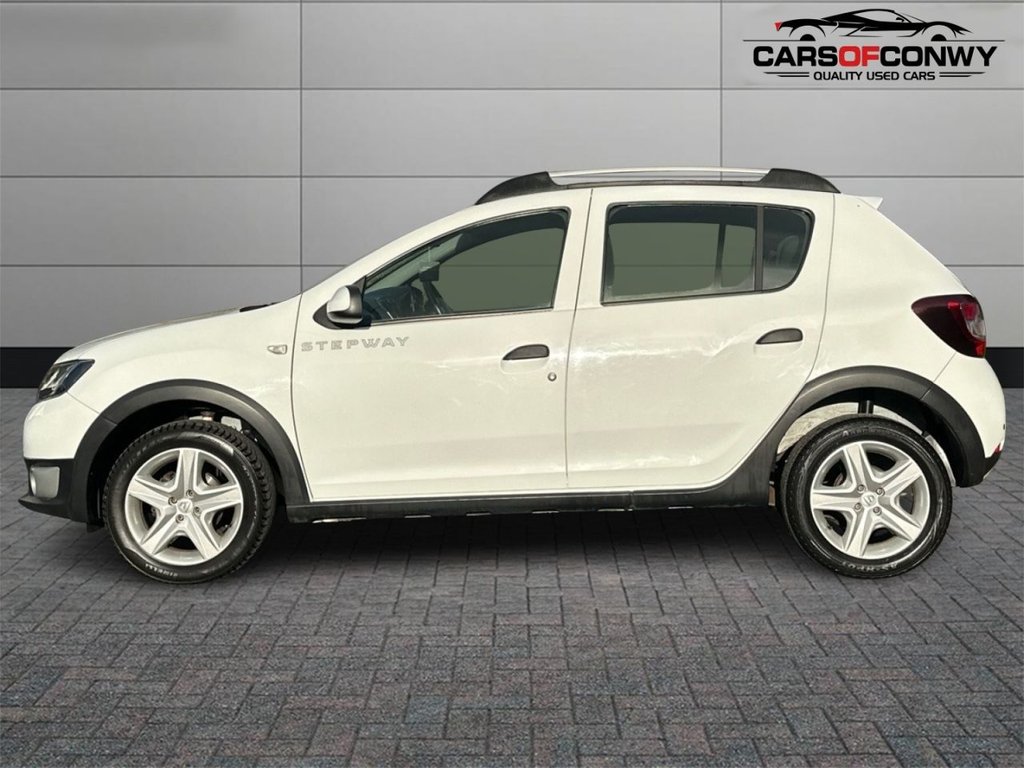 Used Dacia Sandero Stepway 2015 for sale - 76558721: Photo 4
