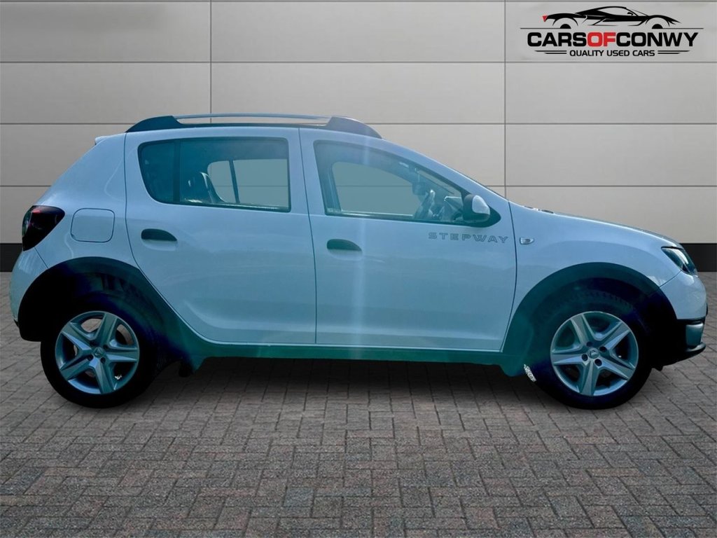 Used Dacia Sandero Stepway 2015 for sale - 76558721: Photo 8