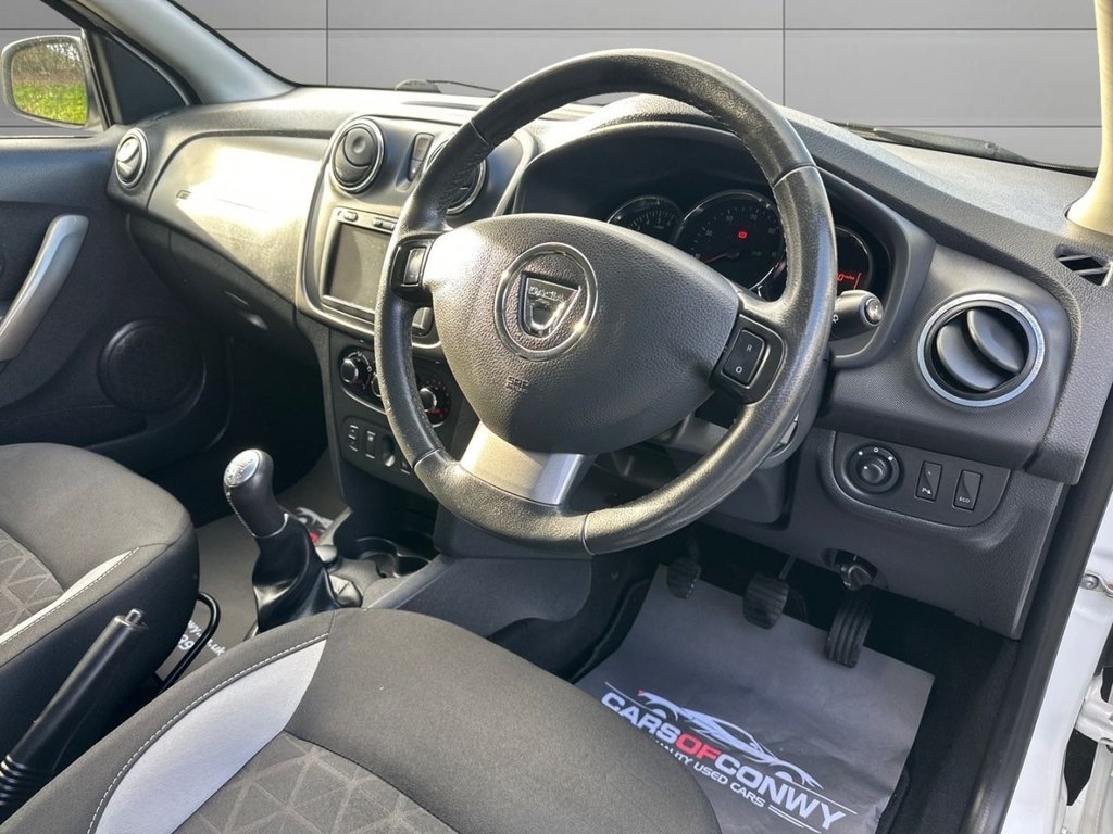 Used Dacia Sandero Stepway 2015 for sale - 76558721: Photo 9