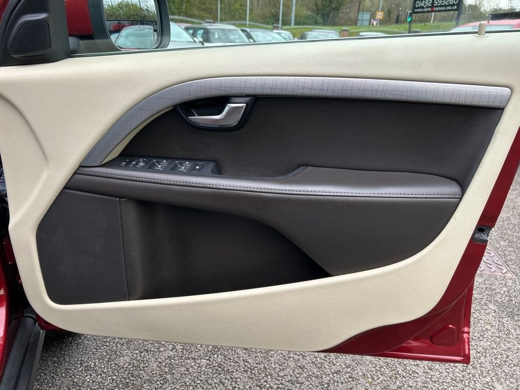 Used Volvo XC70 2011 for sale - 78153538: Photo 25