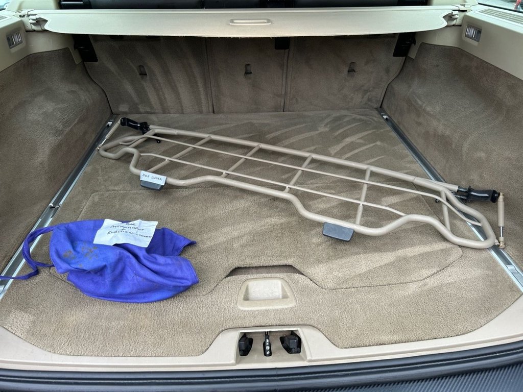 Used Volvo XC70 2011 for sale - 78153538: Photo 30