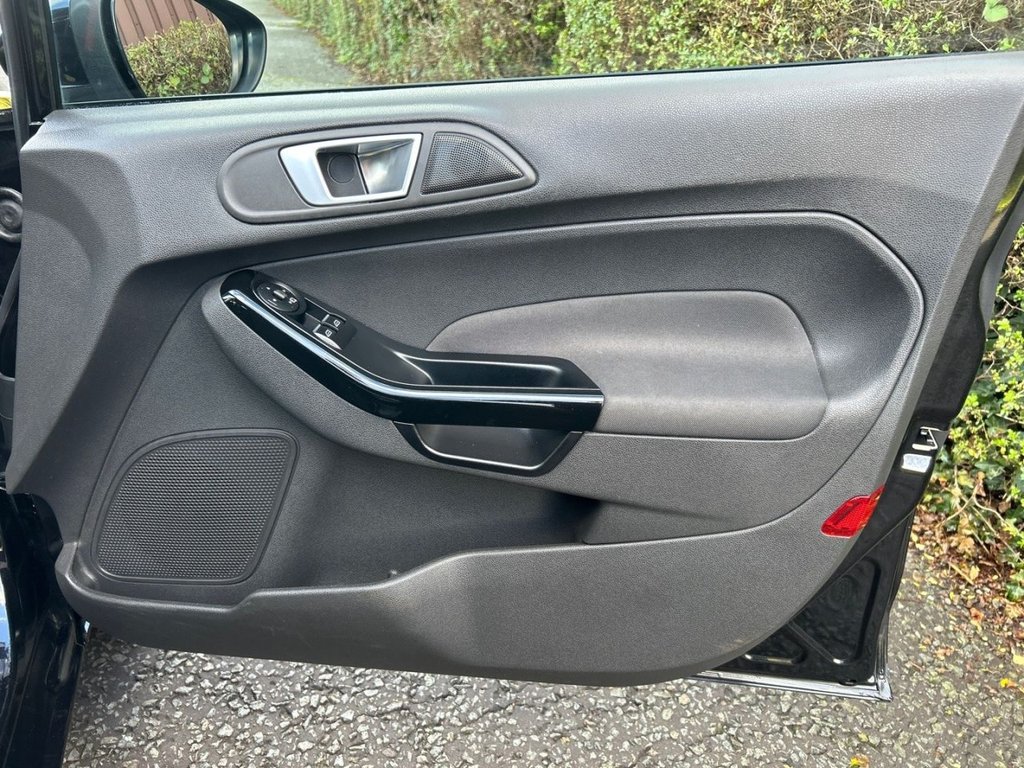 Used Ford Fiesta 2015 for sale - 76266778: Photo 24