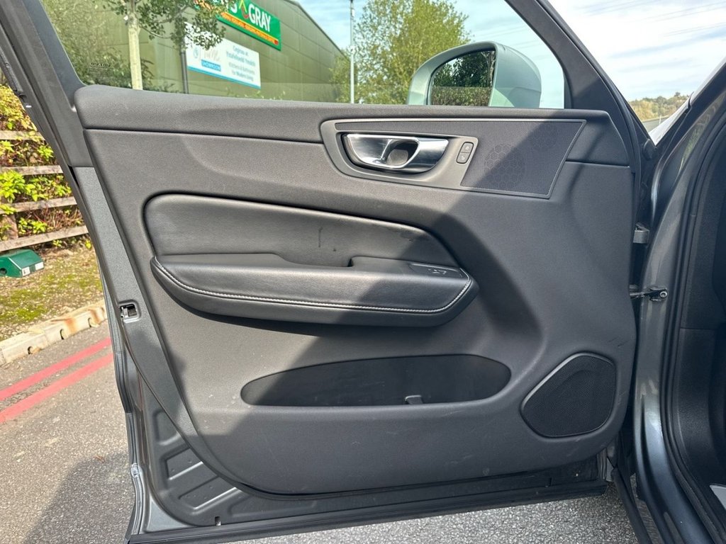 Used Volvo XC60 2017 for sale - 76665565: Photo 26