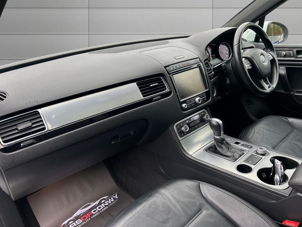 Used Volkswagen Touareg 2015 for sale - 77608571: Photo 14