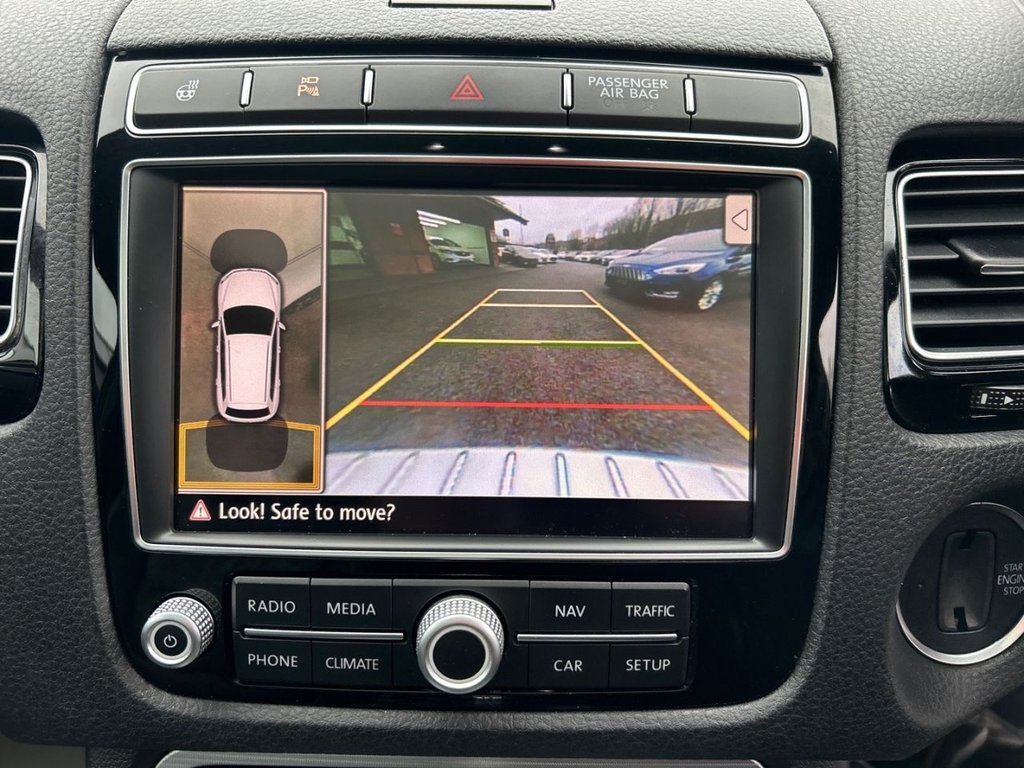 Used Volkswagen Touareg 2015 for sale - 77608571: Photo 24