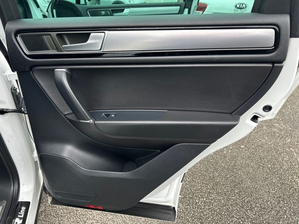 Used Volkswagen Touareg 2015 for sale - 77608571: Photo 27