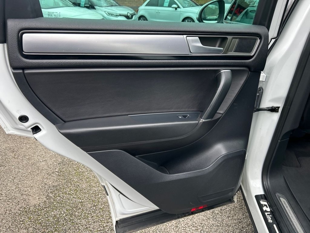 Used Volkswagen Touareg 2015 for sale - 77608571: Photo 29