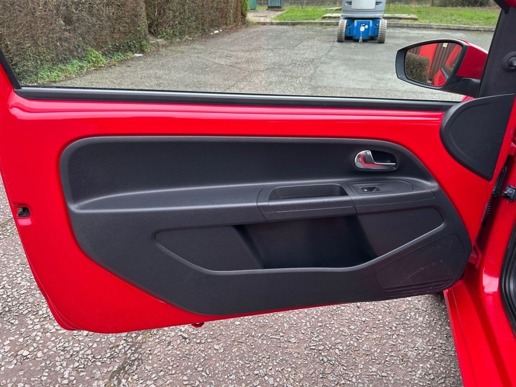 Used Volkswagen up! 2016 for sale - 77593661: Photo 24