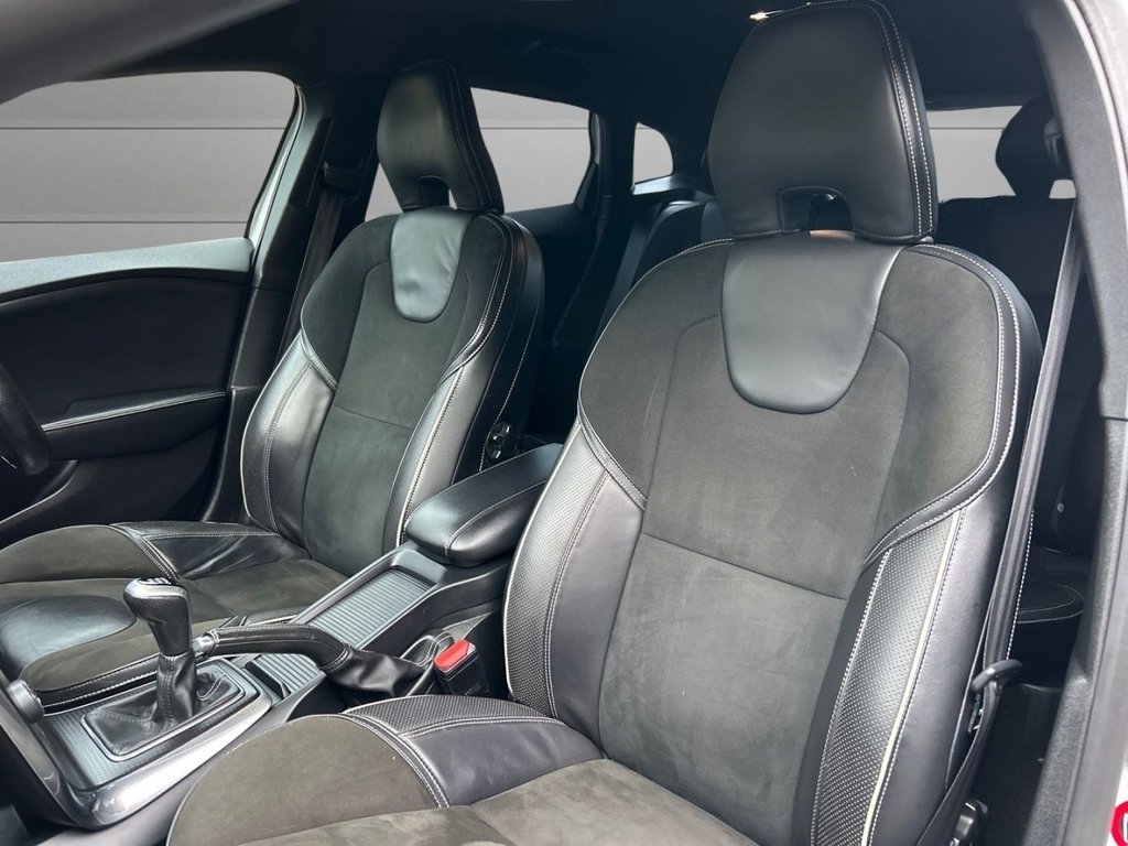 Used Volvo V40 2017 for sale - 76604492: Photo 13