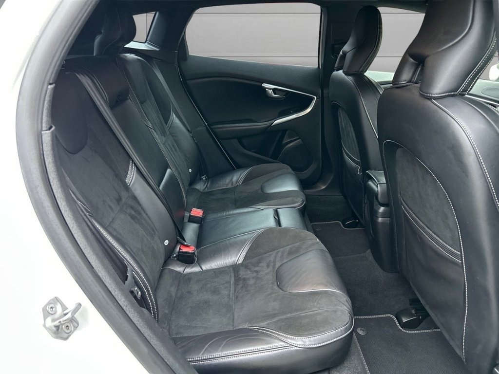 Used Volvo V40 2017 for sale - 76604492: Photo 17