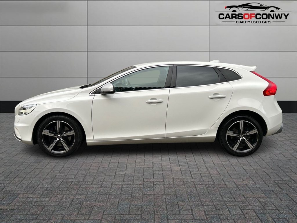 Used Volvo V40 2017 for sale - 76604492: Photo 4
