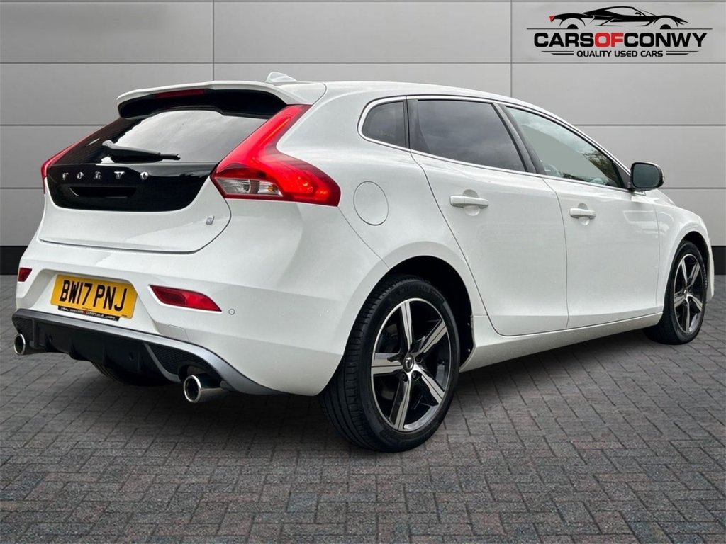 Used Volvo V40 2017 for sale - 76604492: Photo 7