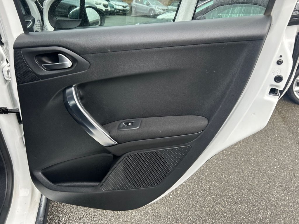 Used Peugeot 2008 2014 for sale - 77636784: Photo 26