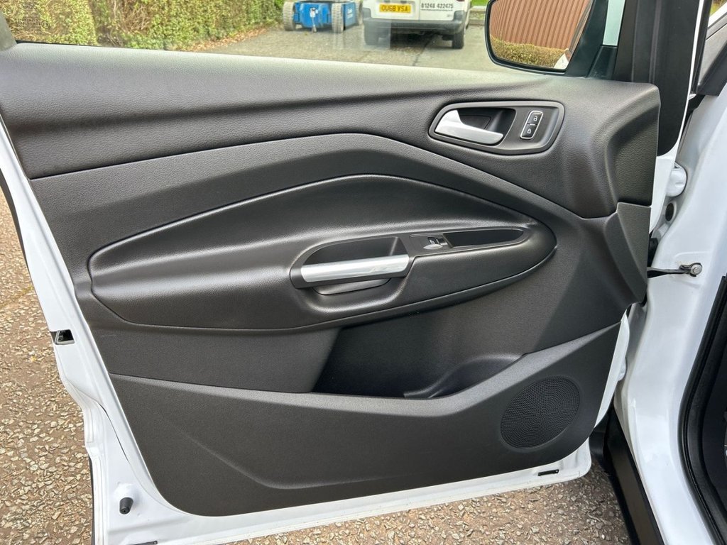 Used Ford Kuga 2013 for sale - 76670655: Photo 28