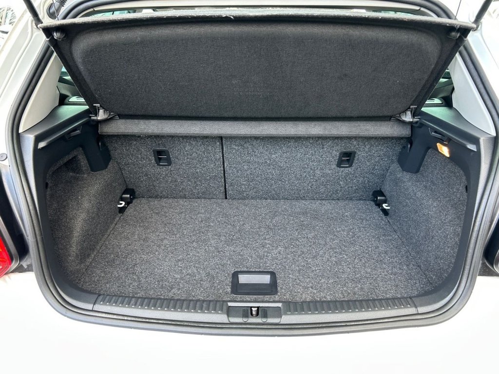 Used Volkswagen Polo 2016 for sale - 77897471: Photo 25