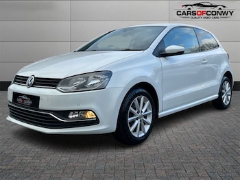 Used Volkswagen Polo 2016 for sale - 77897471: Photo