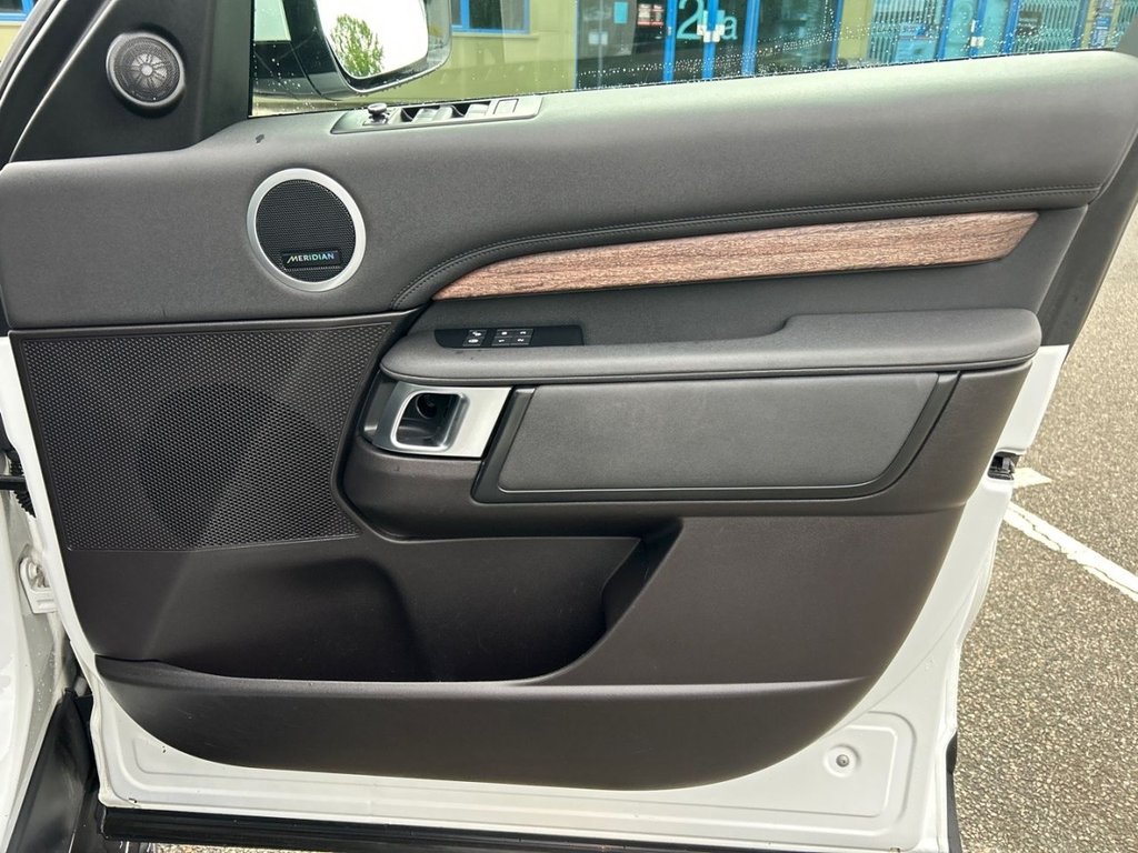 Used Land Rover Discovery 2017 for sale - 77072382: Photo 25