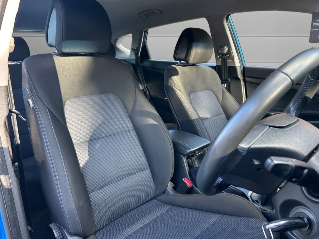 Used Hyundai TUCSON 2017 for sale - 76670536: Photo 10