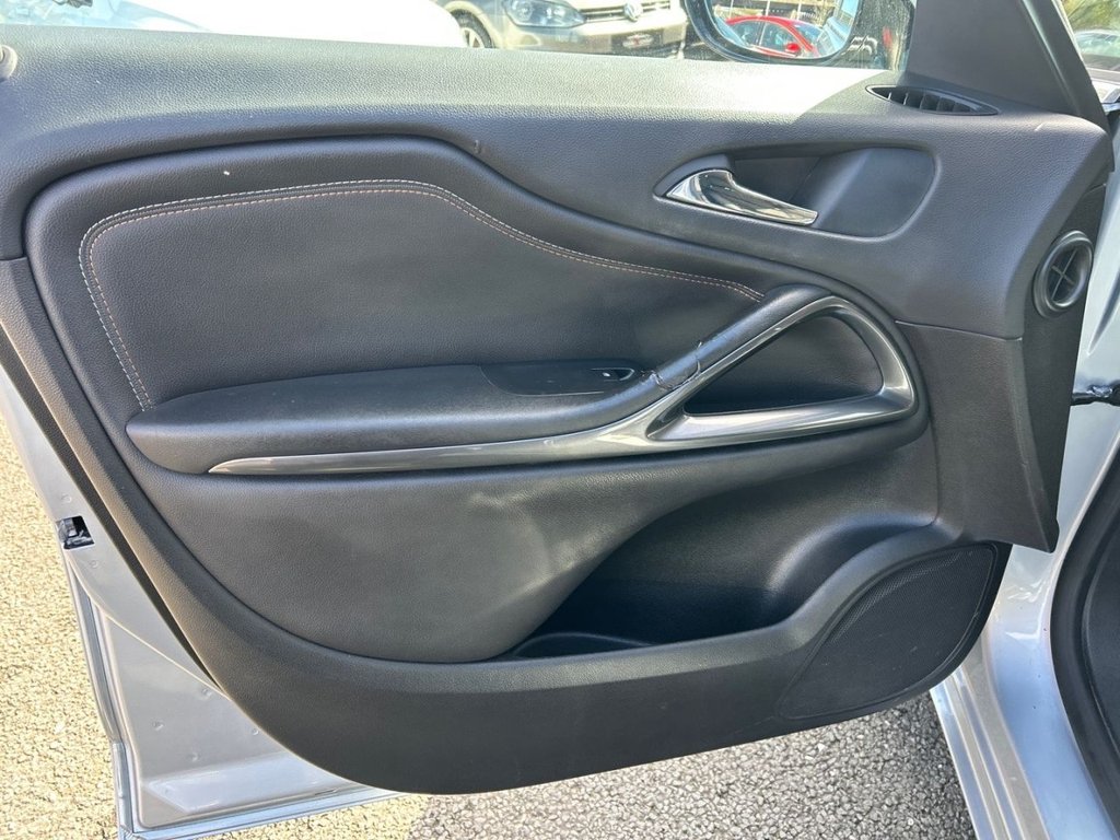 Used Vauxhall Zafira 2015 for sale - 78061972: Photo 26