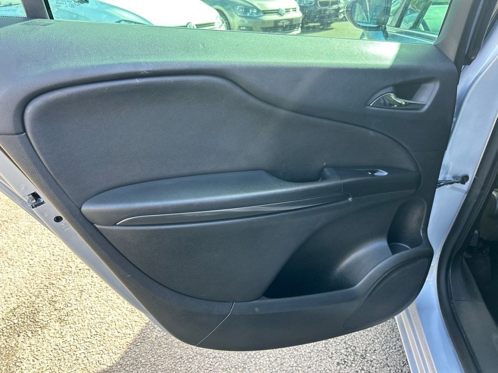 Used Vauxhall Zafira 2015 for sale - 78061972: Photo 27