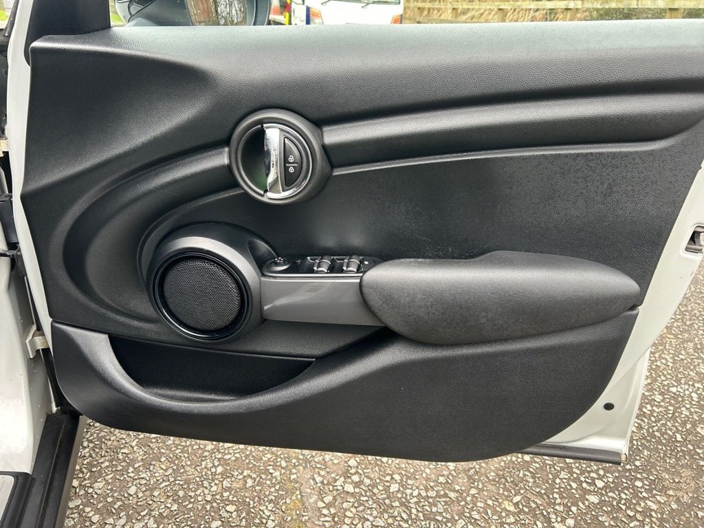 Used MINI Hatch 2015 for sale - 77636787: Photo 25