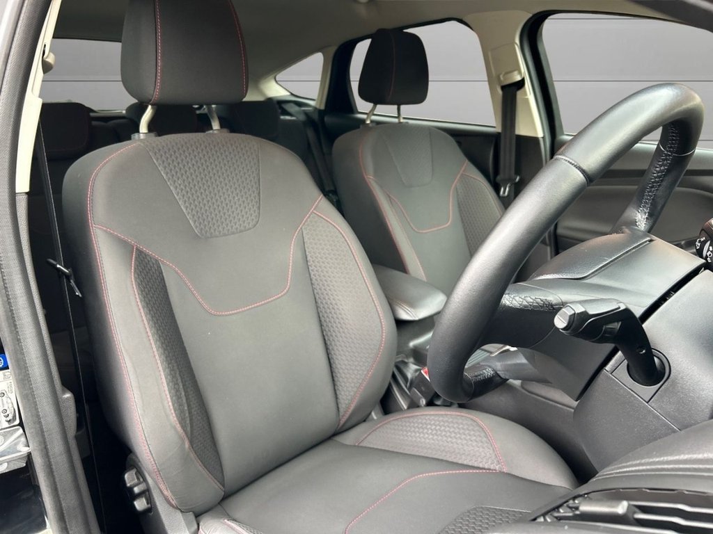 Used Ford Focus 2015 for sale - 76454072: Photo 10
