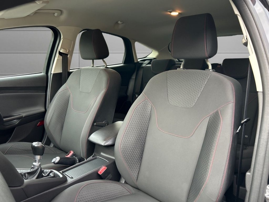 Used Ford Focus 2015 for sale - 76454072: Photo 13